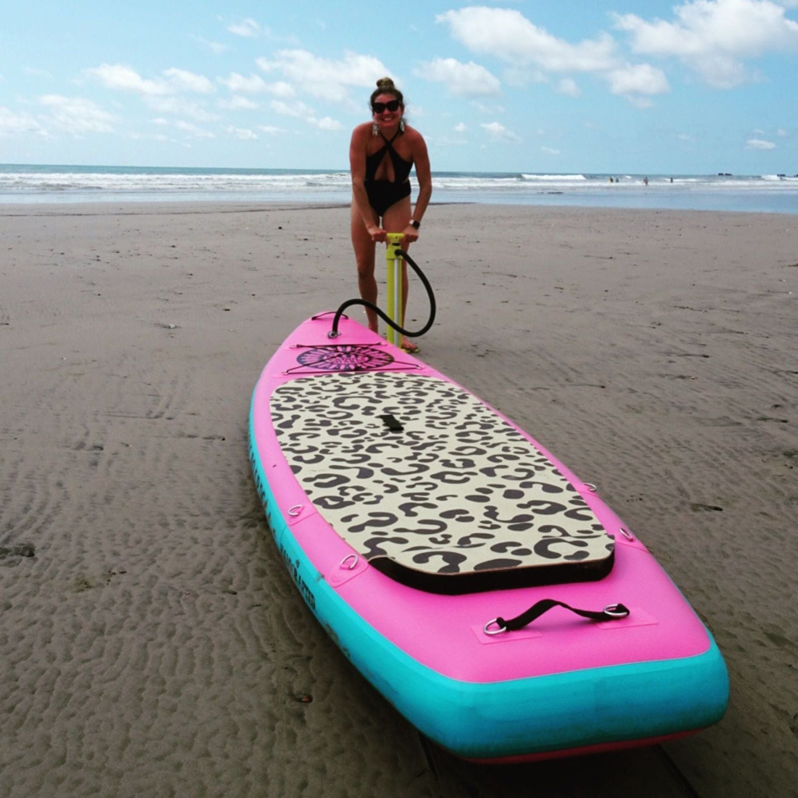 GalaXy SOLlynx Inflatable Paddle Board Woman Pumping SUP Board